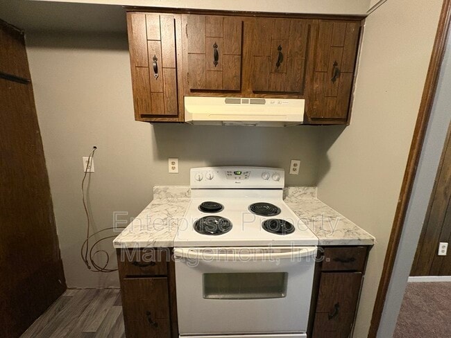 Building Photo - 2827 Sonora Dr