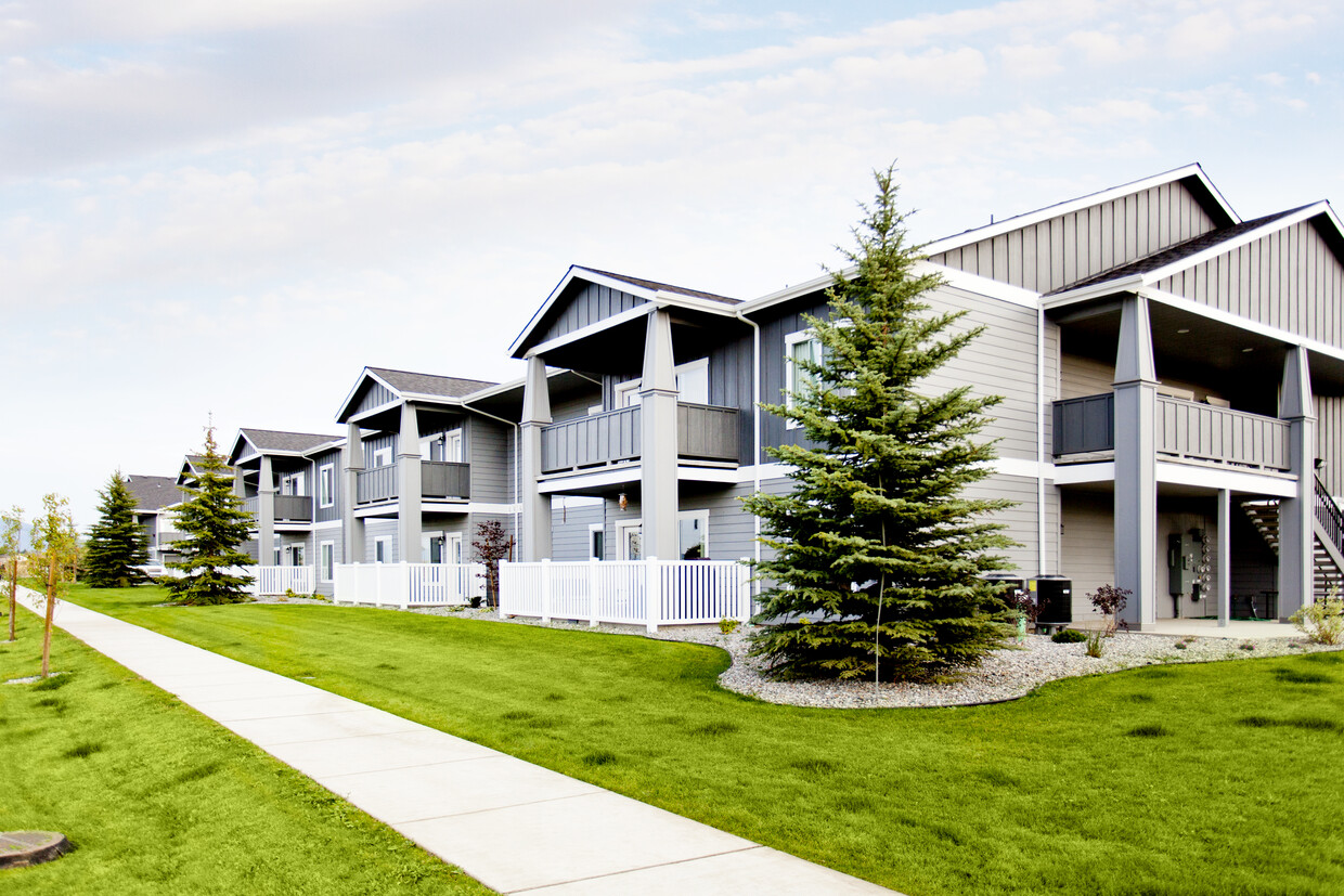 Primary Photo - Park Villas