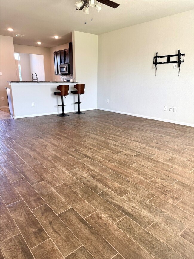 Foto del edificio - 2215 Hidden Embers Path