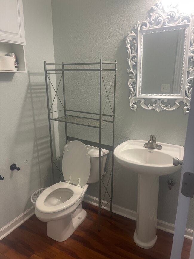 Photo - 2540 Ballentine Blvd House