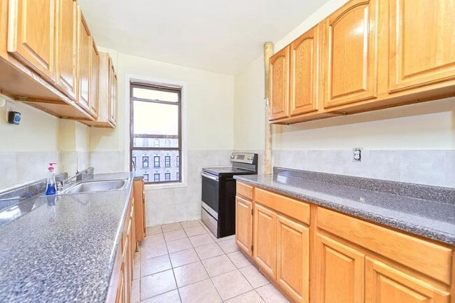 Photo - 501 W 135th St Apartment