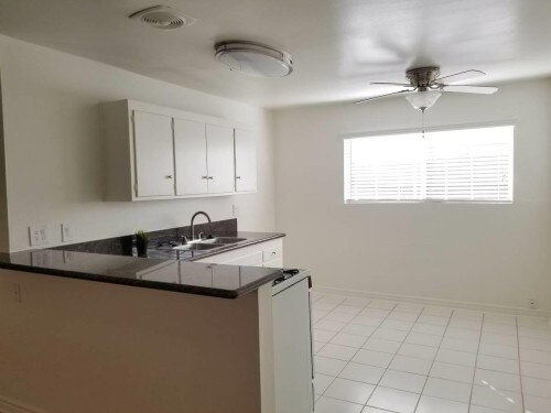 Foto del edificio - 15719 Eucalyptus Ave