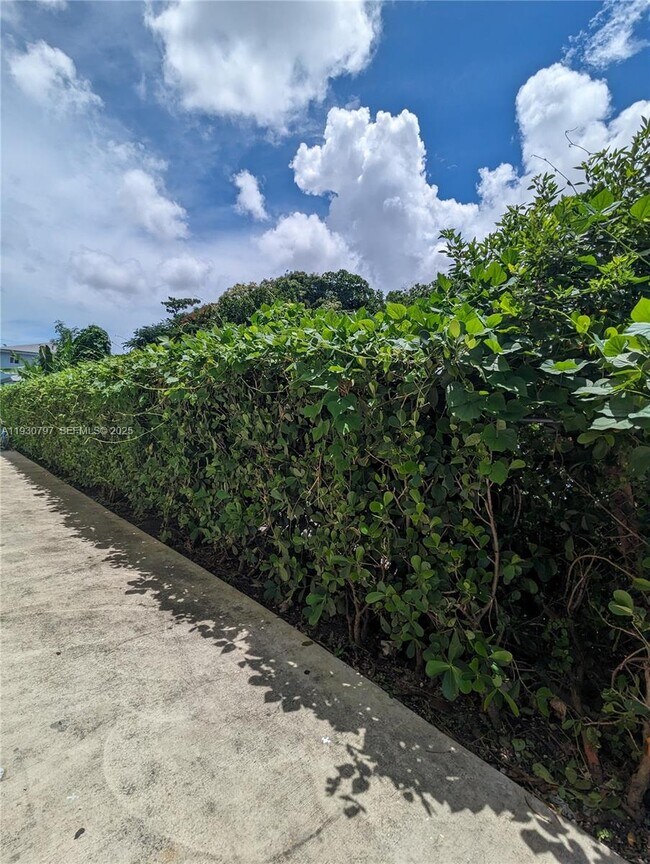 Foto del edificio - 10214 SW 175th St