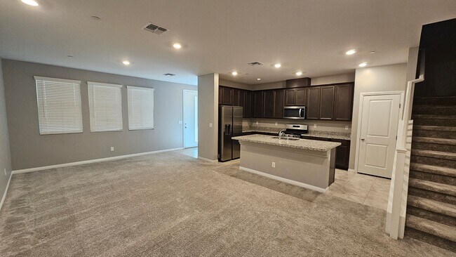 Foto del edificio - COMING SOON!  AWESOME SUMMERLIN TOWNHOME!