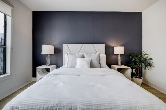 Foto del edificio - 2137 Pelham Dr