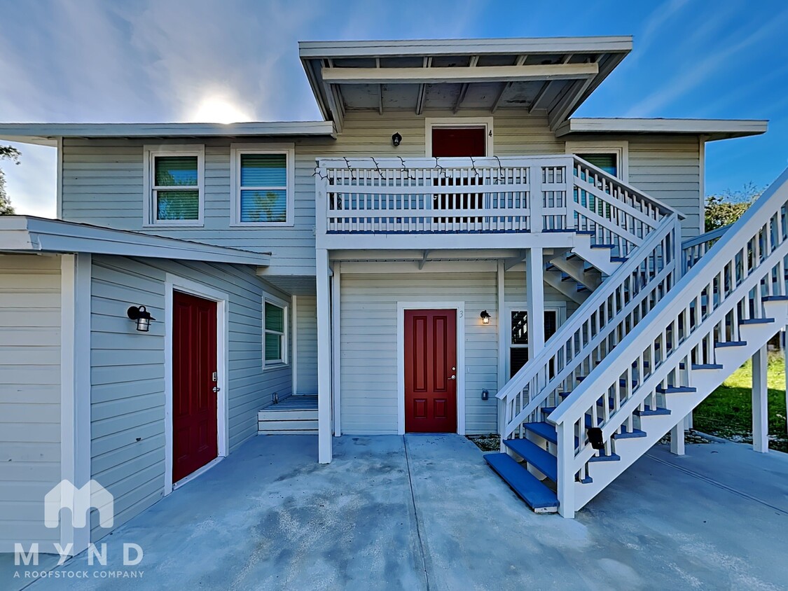 Foto principal - 829 E Orange St