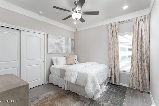 Foto del edificio - 3412 Gary Brewster Pl