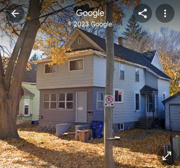 76 Prince St S, Chatham, ON N7M 4N9 House for Rent in Chatham, ON