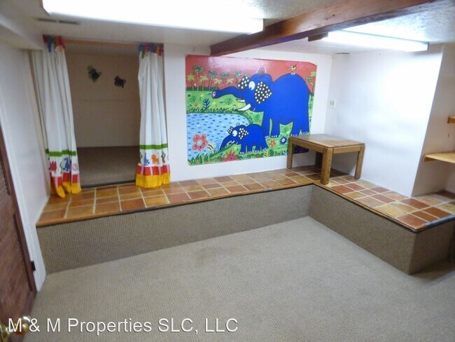 Building Photo - 2 br, 1 bath House - 522 S 1200 E #B