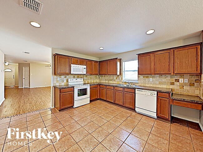 Building Photo - 12640 Shady Cedar Dr