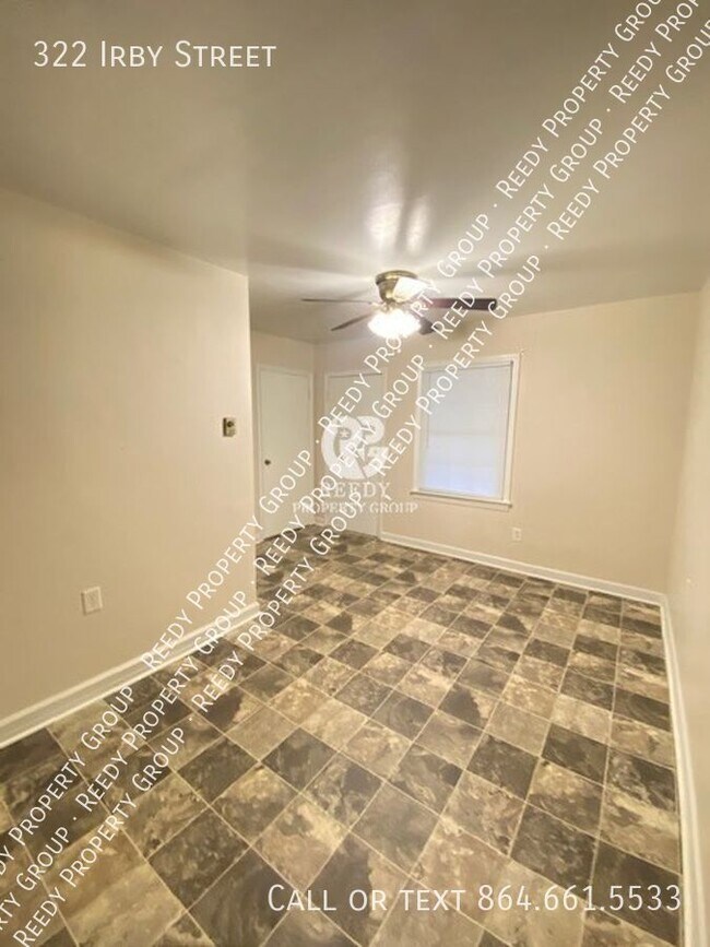 Building Photo - 322 Irby St