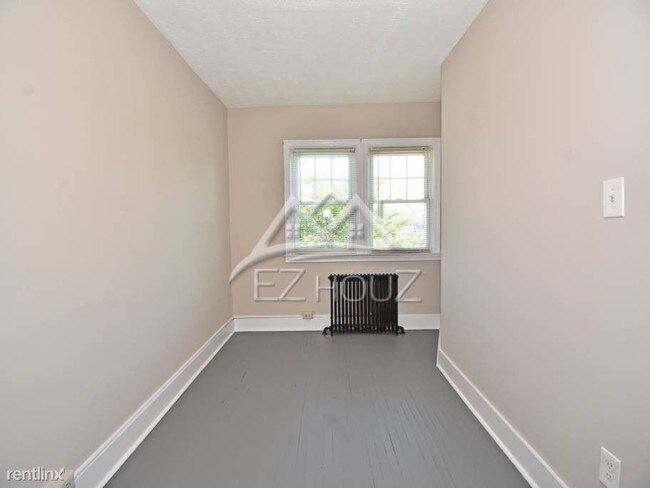 Building Photo - 3 br, 2 bath House - 1621 Spruce St
