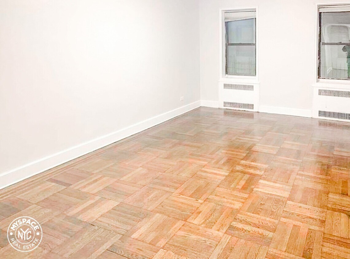 Foto principal - 312 E 21st St