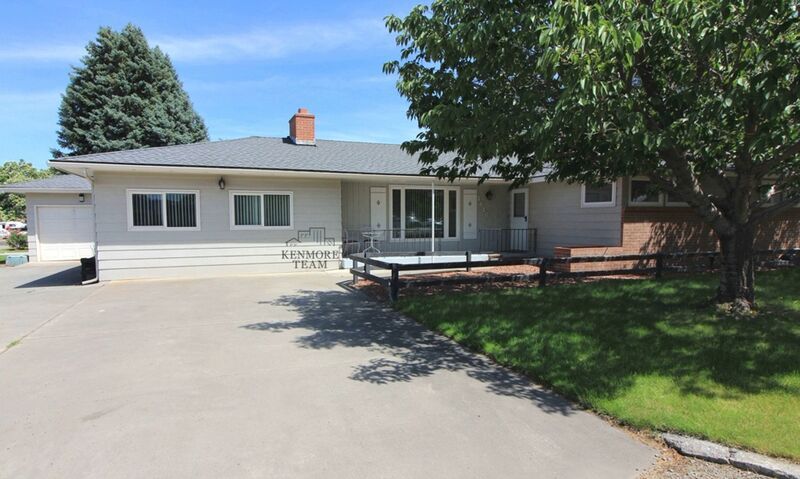 Primary Photo - 1610 N Young St