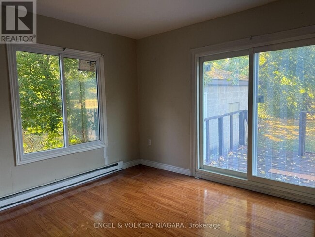 Building Photo - 5006 Willmott St