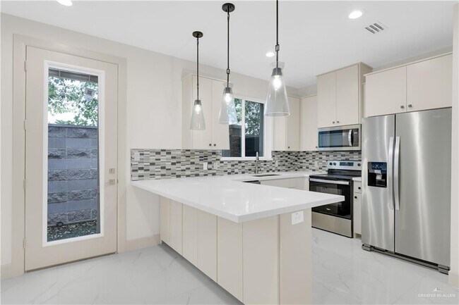 Foto del edificio - 15 Canary Ave