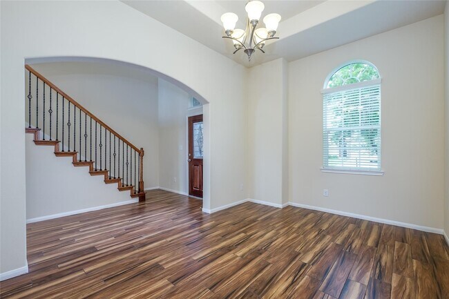 Building Photo - 8919 Inglebrook Ln