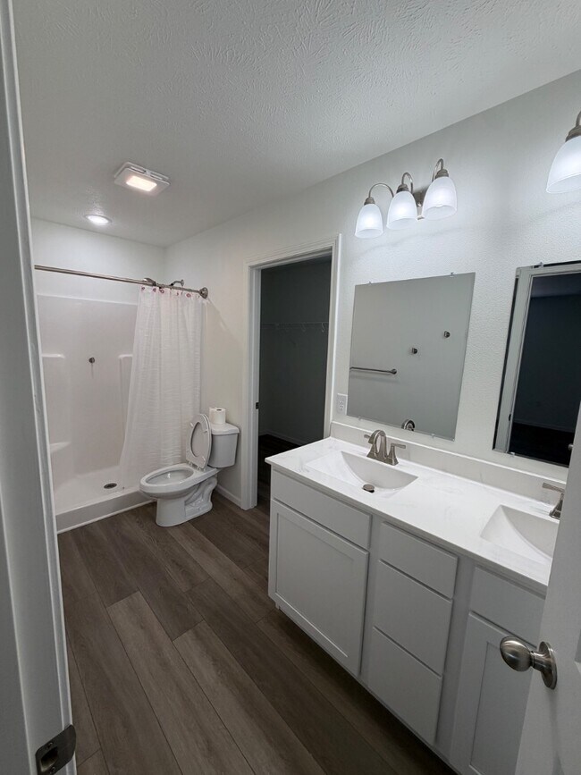 Foto del edificio - 188 E Sunset Cove Ln