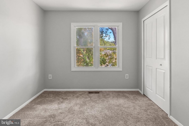 Photo - 655 Cadbury Dr House