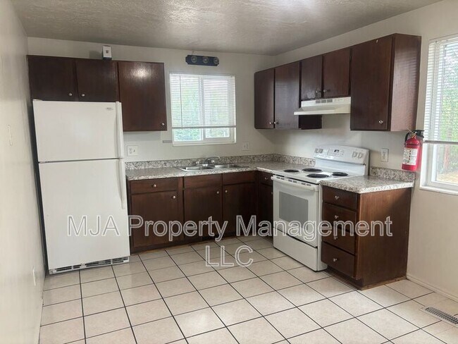 Photo - 655 S 1000 W Apartment