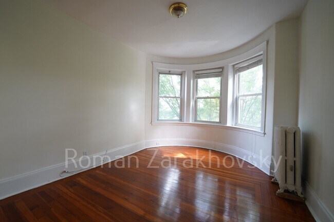 Foto del edificio - 77 Brighton Ave