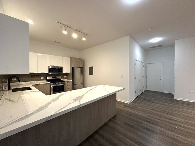 Building Photo - 2550 S Wabash Ave