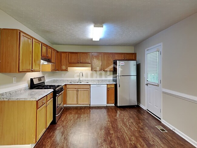 Foto del edificio - 114 Bridgewood Dr