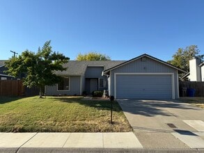 Building Photo - 6630 Manassero Way