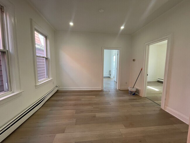129 Van Nostrand Ave 2F - 125 Van Nostrand Ave