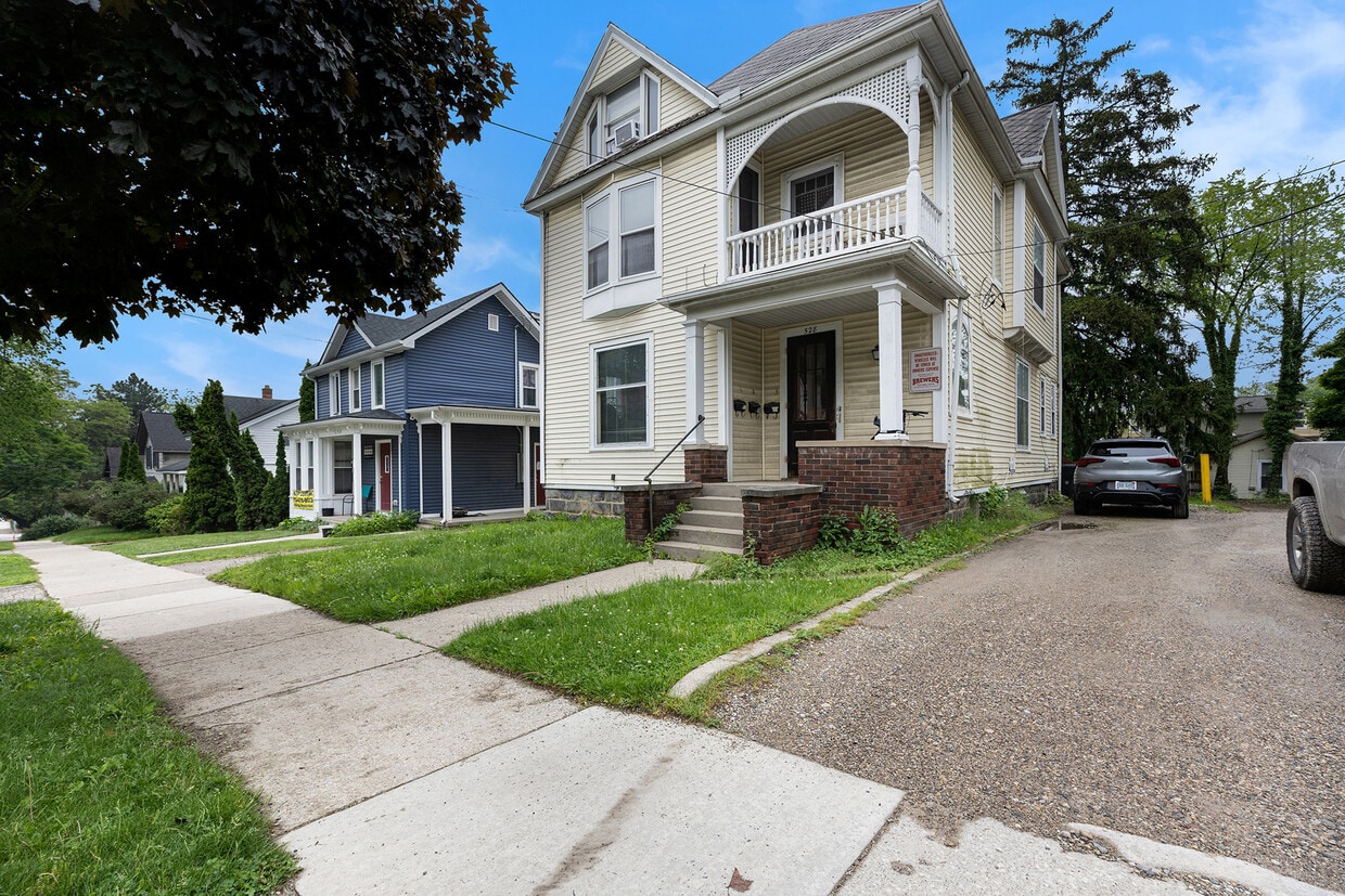 Primary Photo - 528 S. Fifth -2