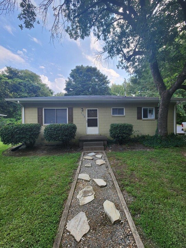 Foto principal - Chapel Hill / House off of Franklin Street...