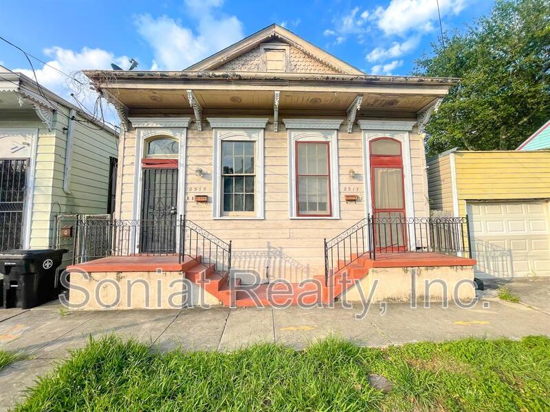 Primary Photo - 2515 Laharpe Street