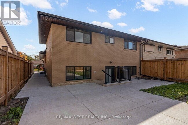 Photo du bâtiment - 152 Clarence St