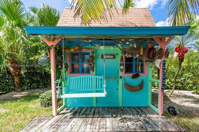 Foto del edificio - 4 br, 3 bath House - 14610 Tarpon Dr