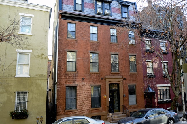 Building Photo - 313 S 18th St