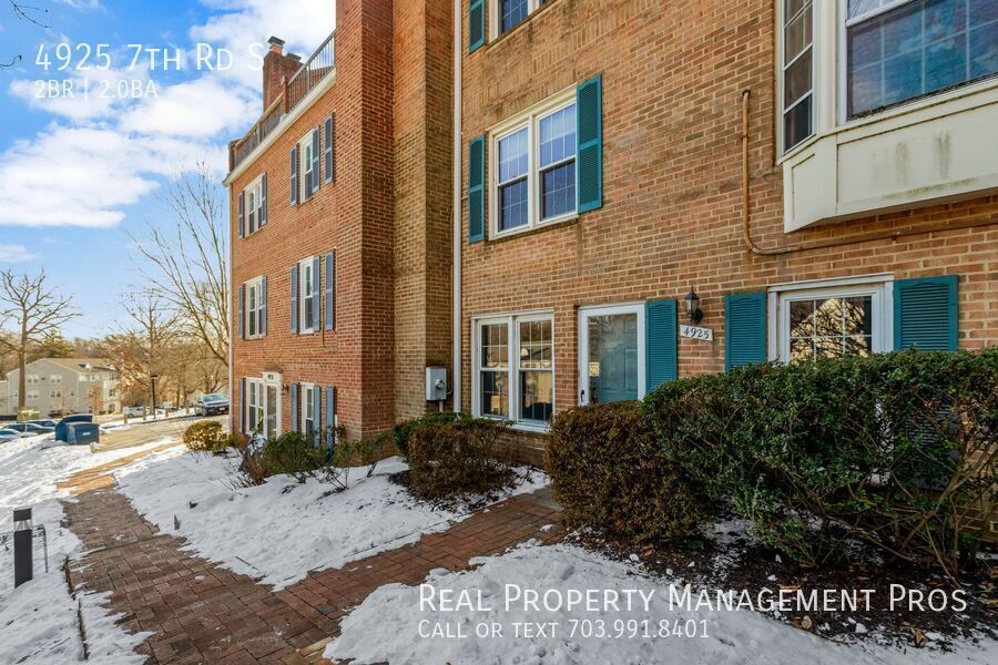 Foto principal - Quiet, Convenient Arlington Condo- Great L...