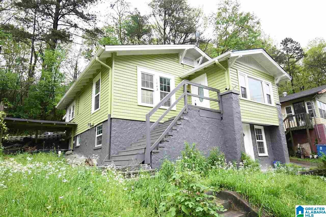 Primary Photo - 1043 Birmingham St