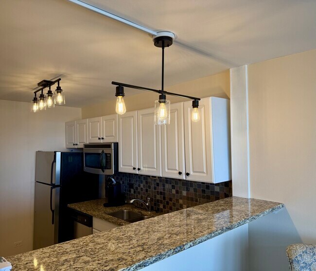 Foto del edificio - 655 W Irving Park Rd