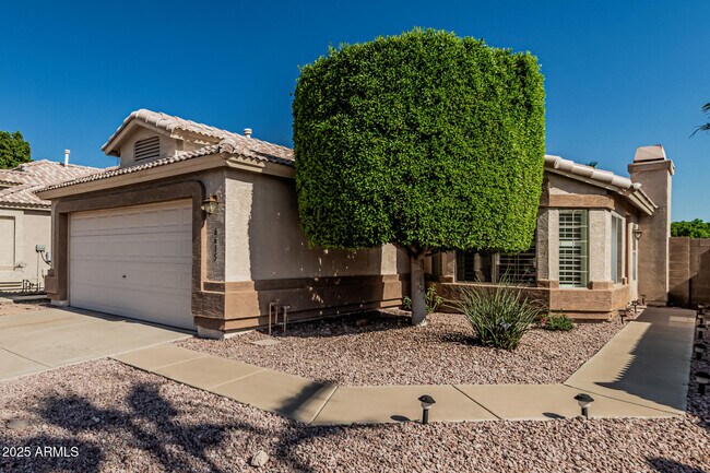 Foto del edificio - 6615 W Saddlehorn Rd