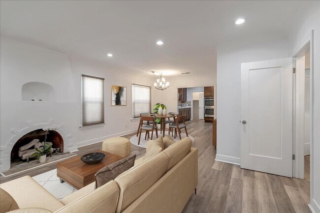 Building Photo - 4034 W 63rd St