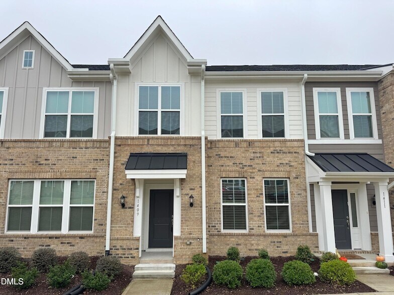 Primary Photo - 1409 Irving Hl Dr