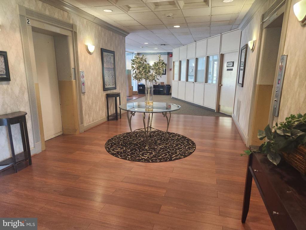 401 Cooper Landing Rd Unit 318, Cherry Hill, NJ 08002 Room for Rent