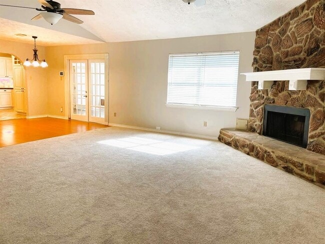 Building Photo - 2318 Marble Falls Dr