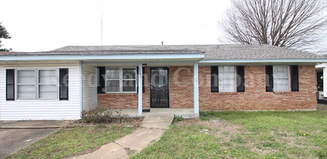 Building Photo - 5181 Alford St