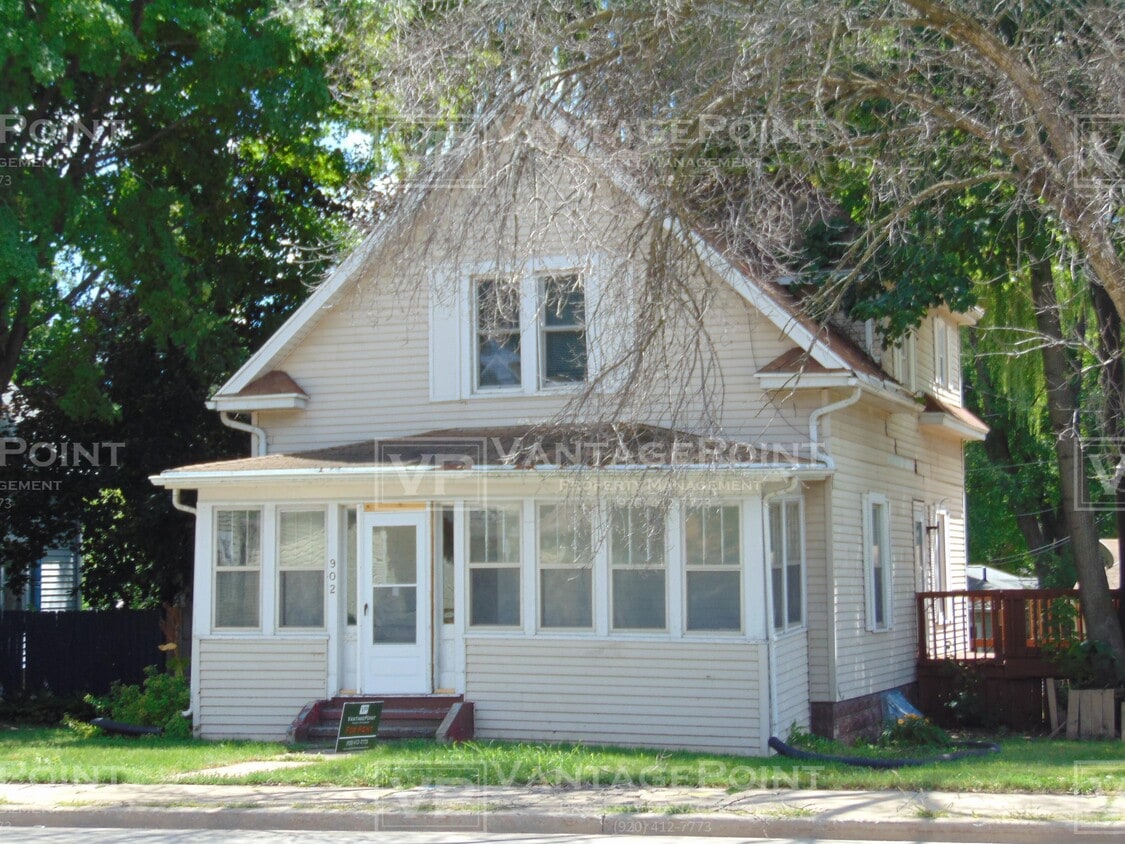 Primary Photo - 902 Lawe St