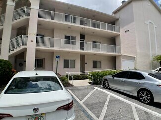 Building Photo - 5016 Rose Hill Dr