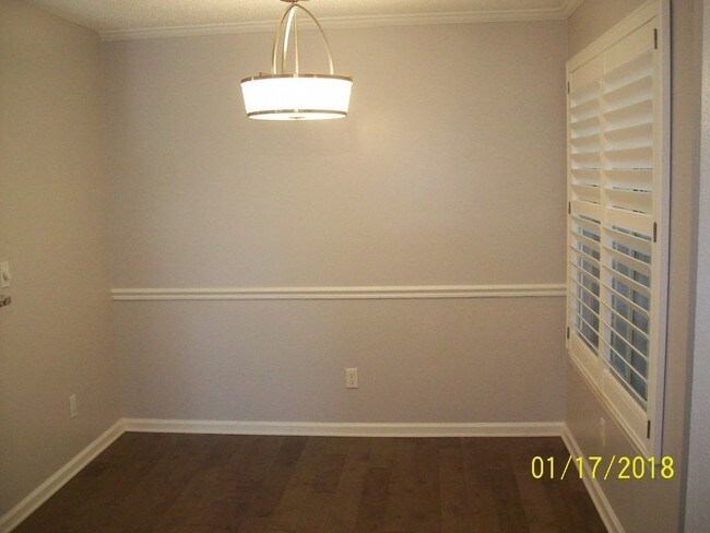 Foto del edificio - 700 Ironwood Dr