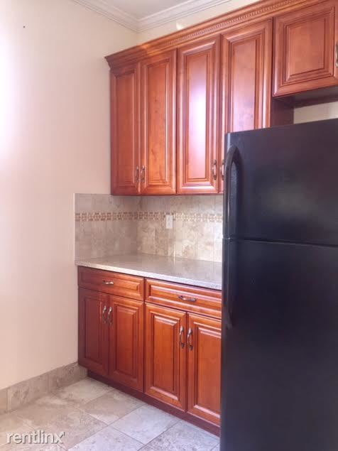 Foto del edificio - 6035 Grove St