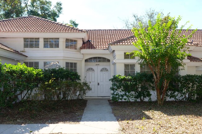 Building Photo - Gotha four bedroom home