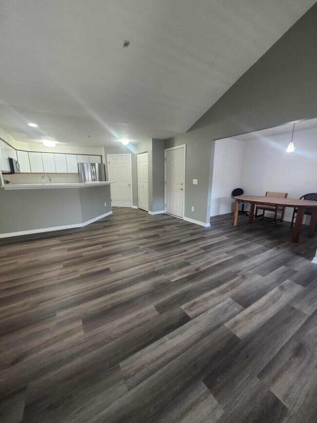 Foto del edificio - 1367 Millbrook Trail